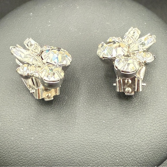 Sparkling Ice Crystal Cluster Earrings Signed Keyes - Clip On - Picture 10 of 17